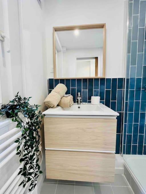 Les Iris Apartment Rouen Bagian luar foto